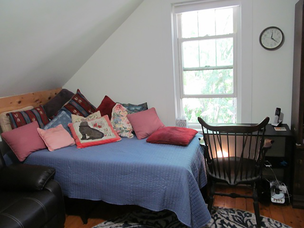 Adirondack Cottage - Photo 10