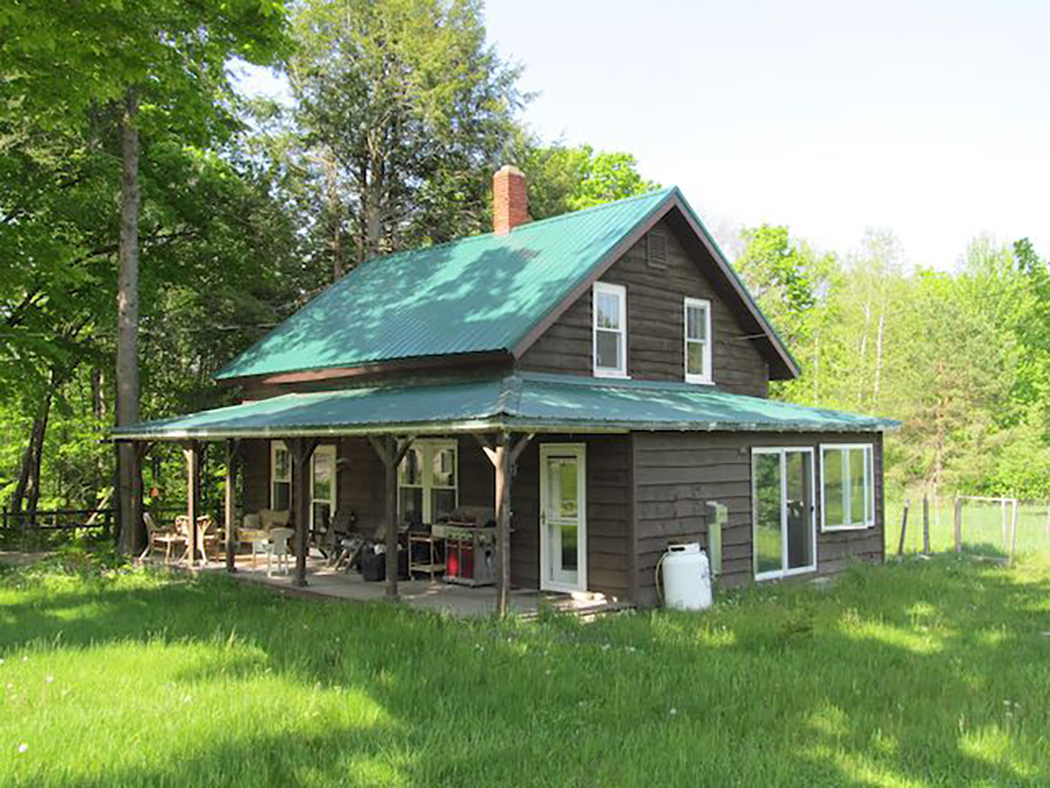 Adirondack Cottage - Photo 1