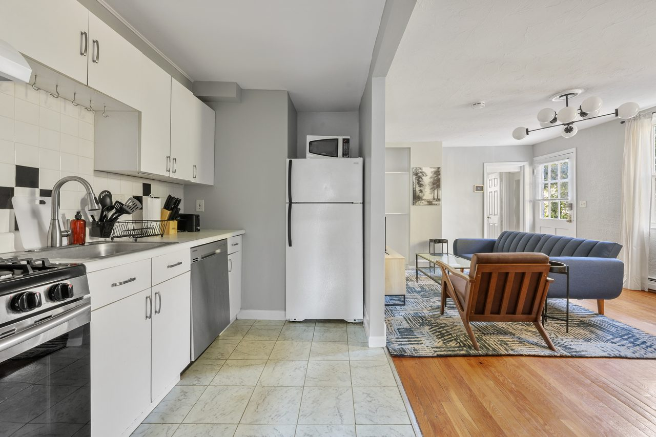 Private Bedroom in Newton Corner 775 A - Photo 6