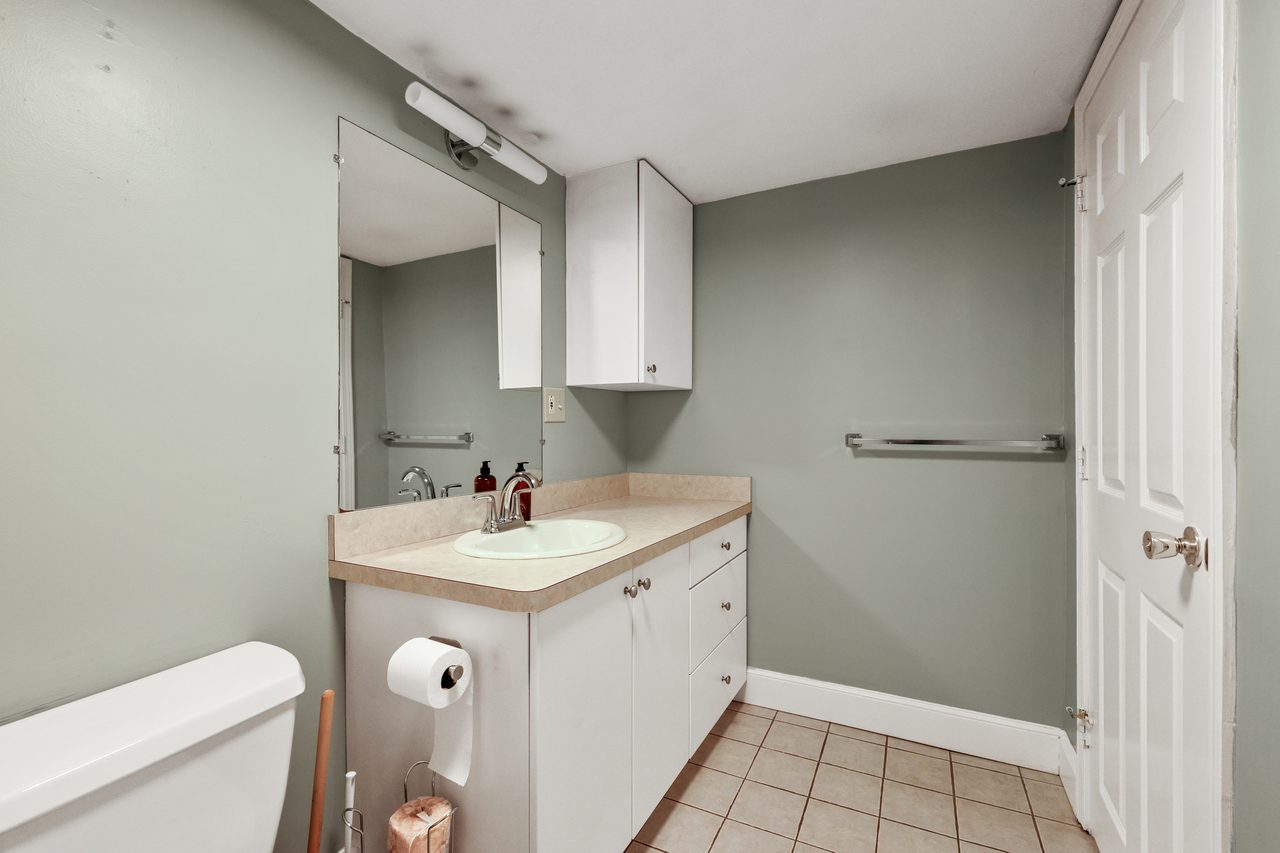 Private Bedroom in Newton Corner 775 A - Photo 8