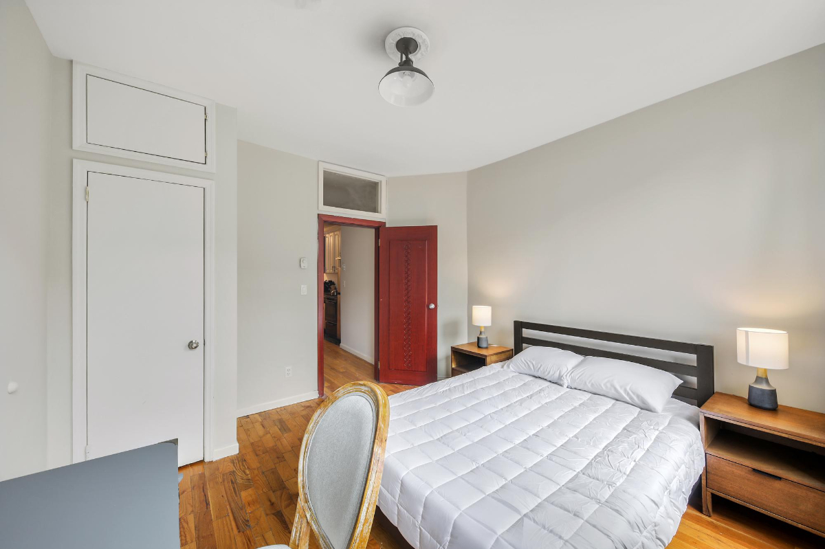 Private Bedroom in Upper West Side 790 C - Photo 2