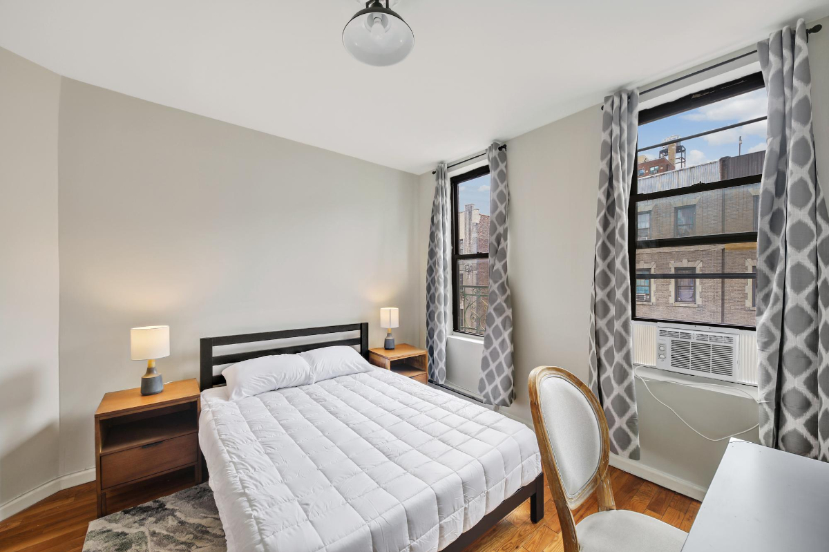 Private Bedroom in Upper West Side 790 C - Photo 3