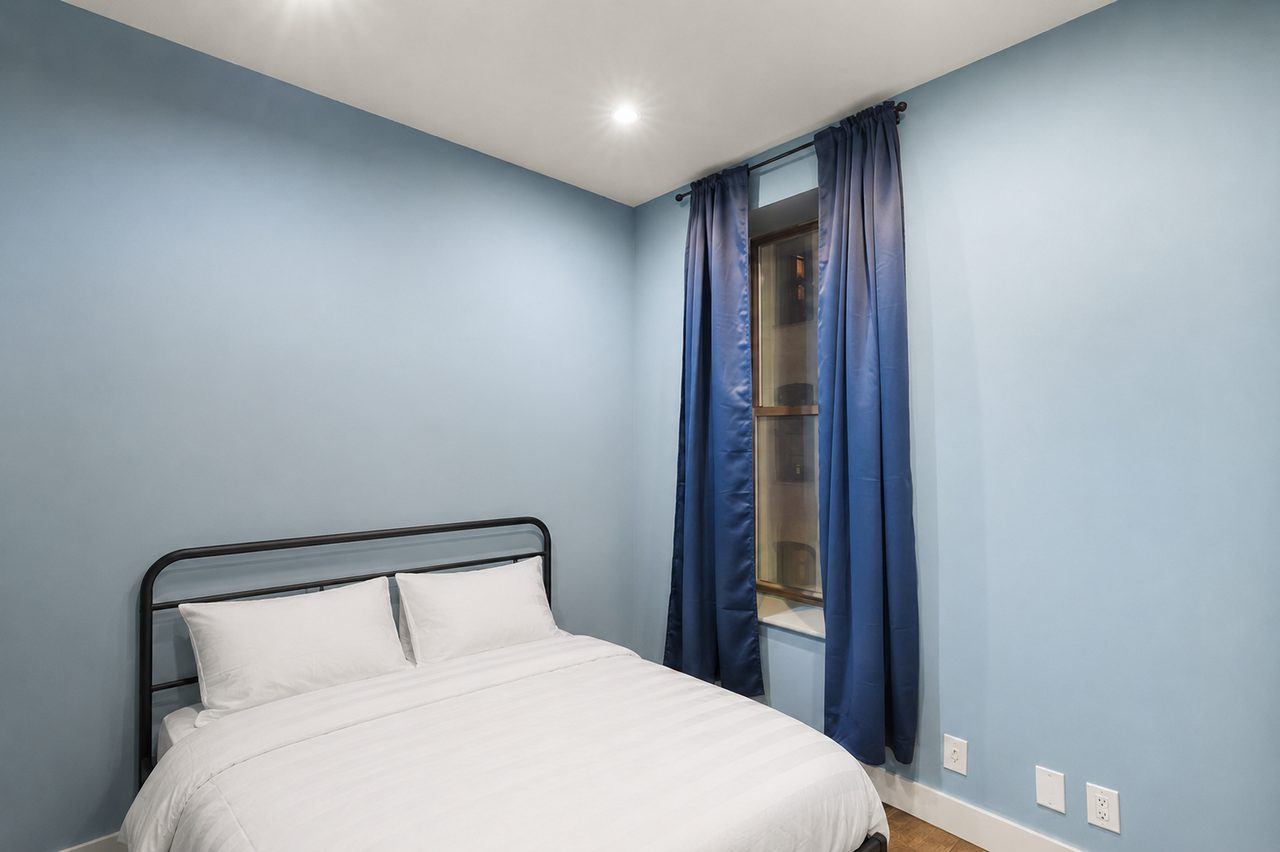 Private Bedroom in West Harlem 715 D - Photo 1