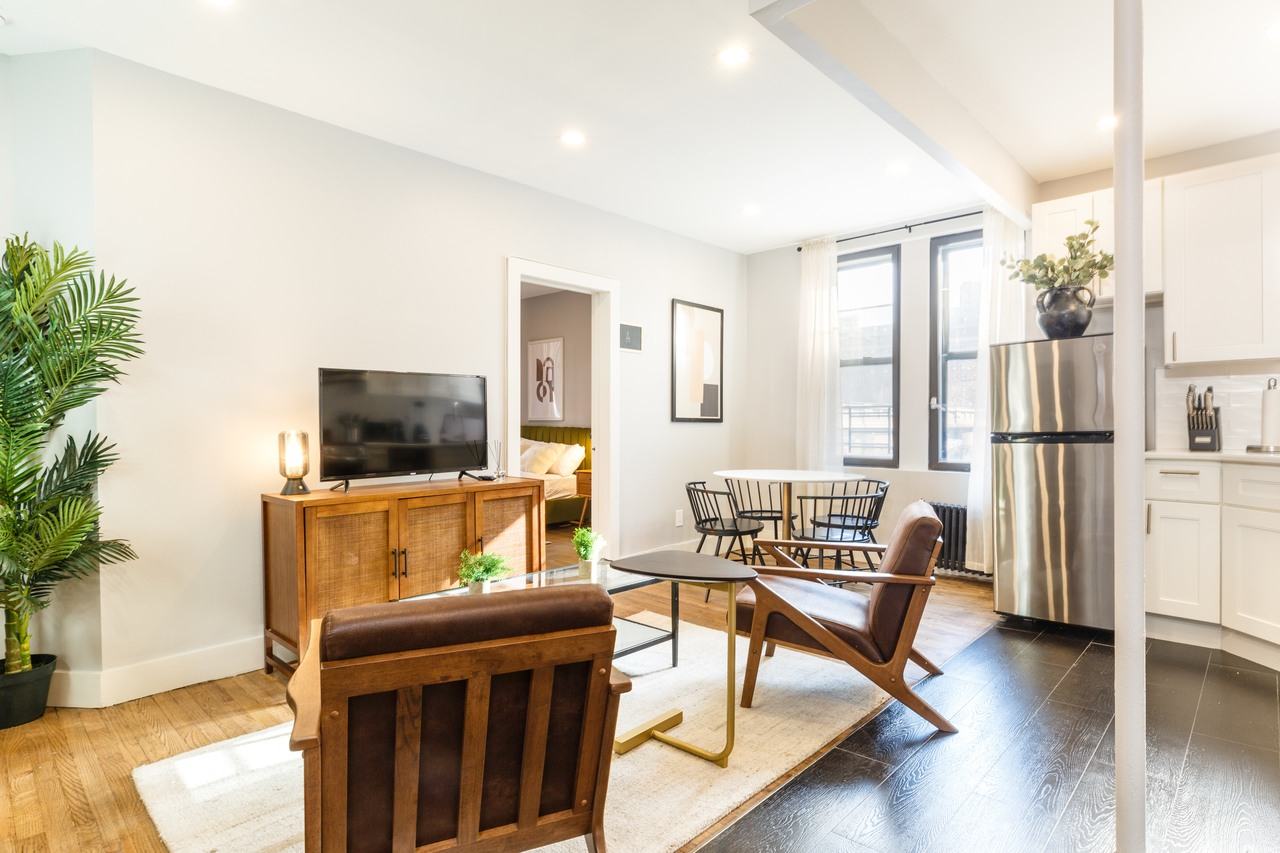 Private Bedroom in Morningside Heights 324 B - Photo 4