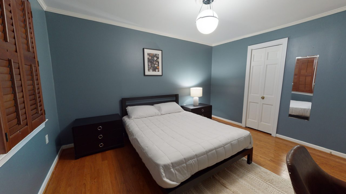 Private Bedroom in Southwest Waterfront 526 A - Photo 3