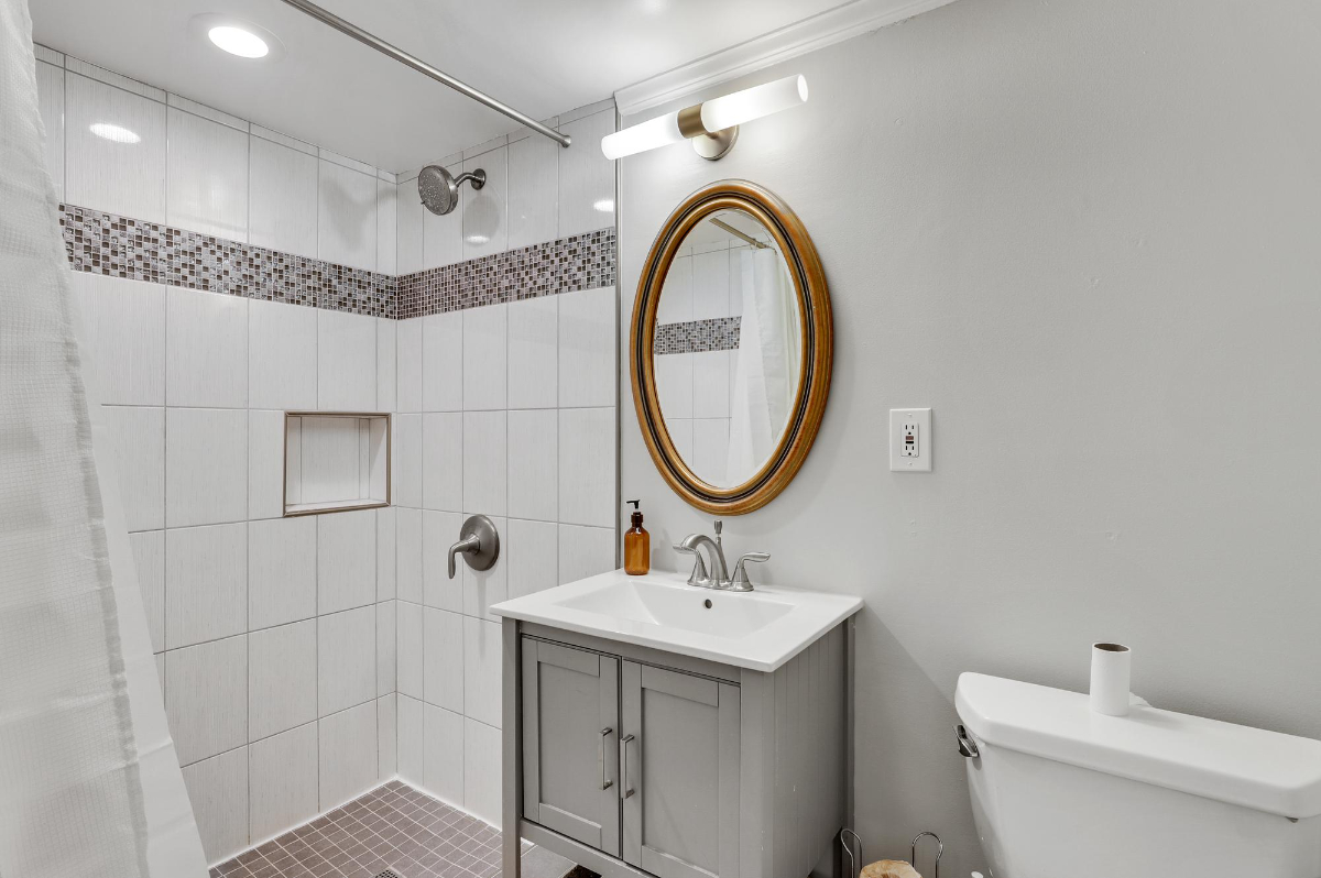Private Bedroom in Southwest Waterfront 526 A - Photo 7