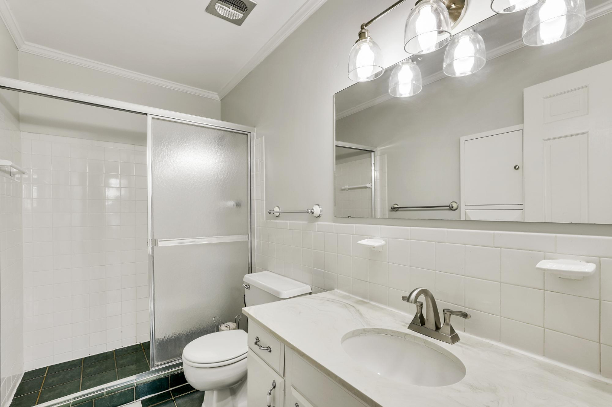 Private Bedroom in Southwest Waterfront 526 A - Photo 10