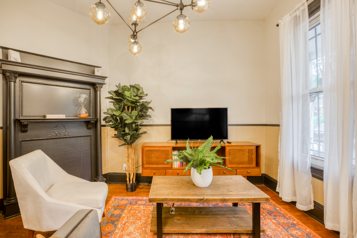 Private Bedroom in Columbia Heights 174 2D - Photo 5