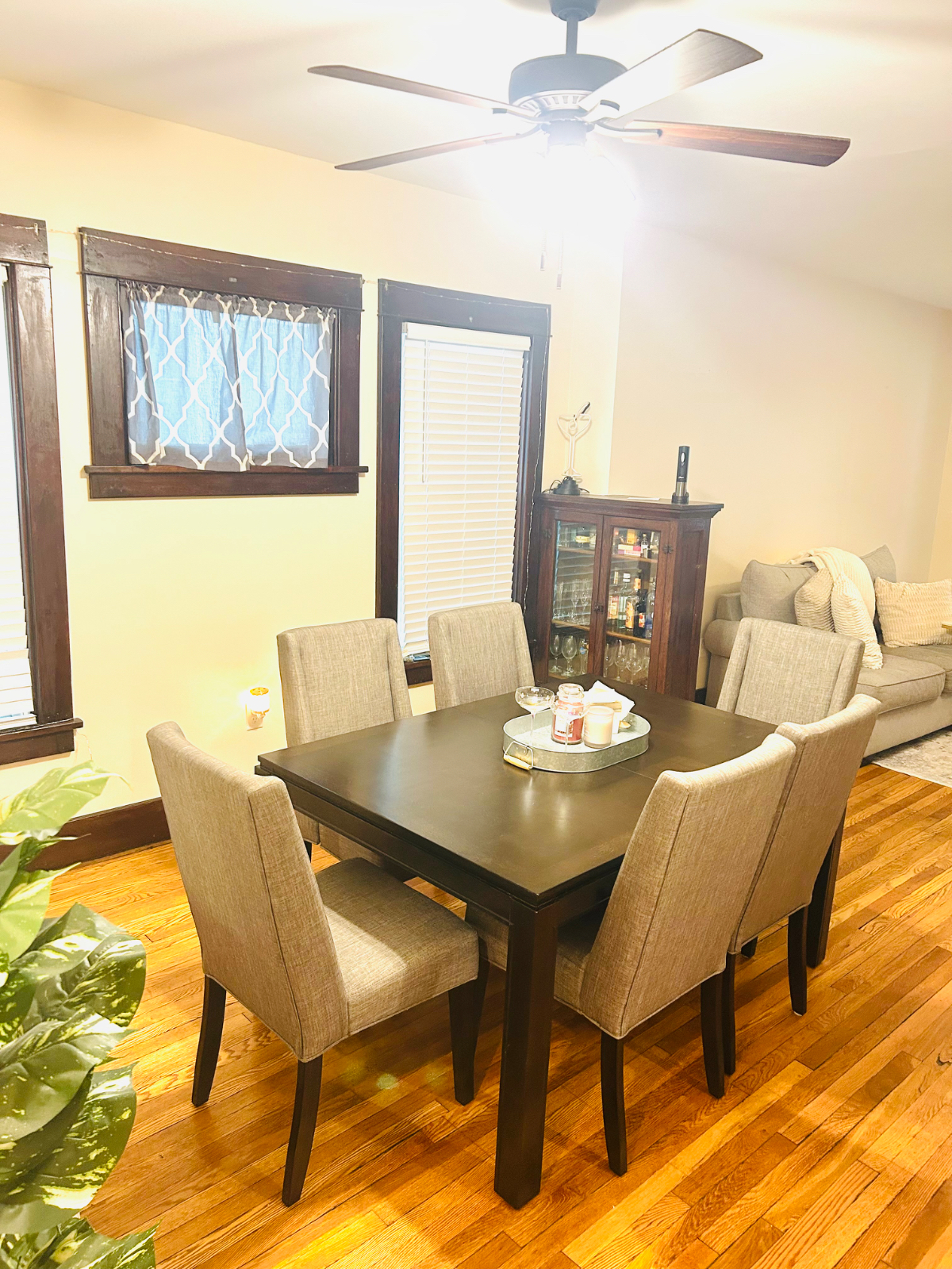Comfort Meets Convenience, Ideal Stay - Photo 2