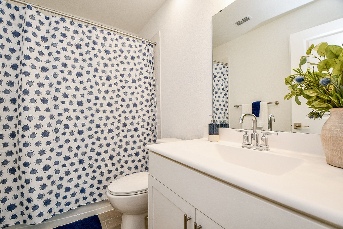 4 Bedroom Skyline Home - Photo 9