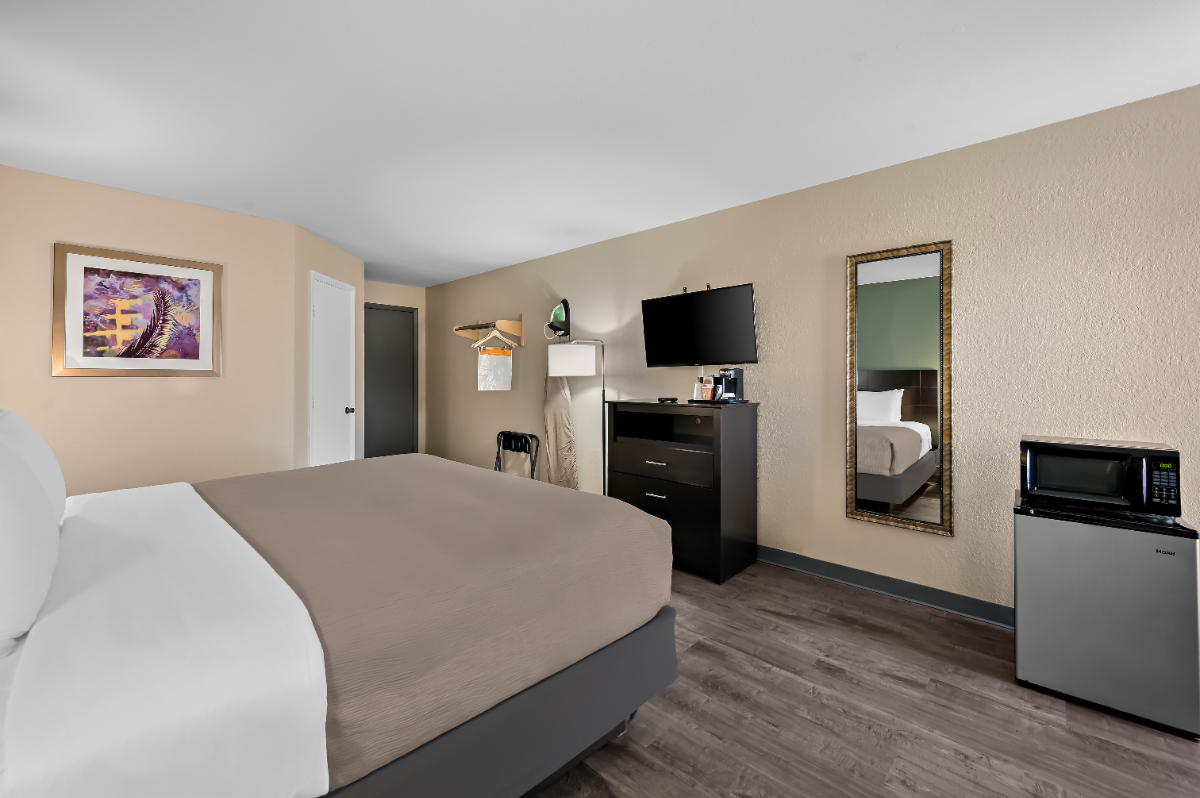 QUALITY INN FORT MYERS EXTENDED STAY HOTEL