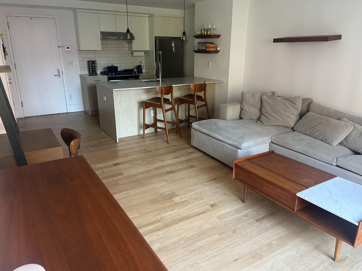 Modern Brooklyn Living in Open Layout, Big Windows & Full Amenities - Photo 2