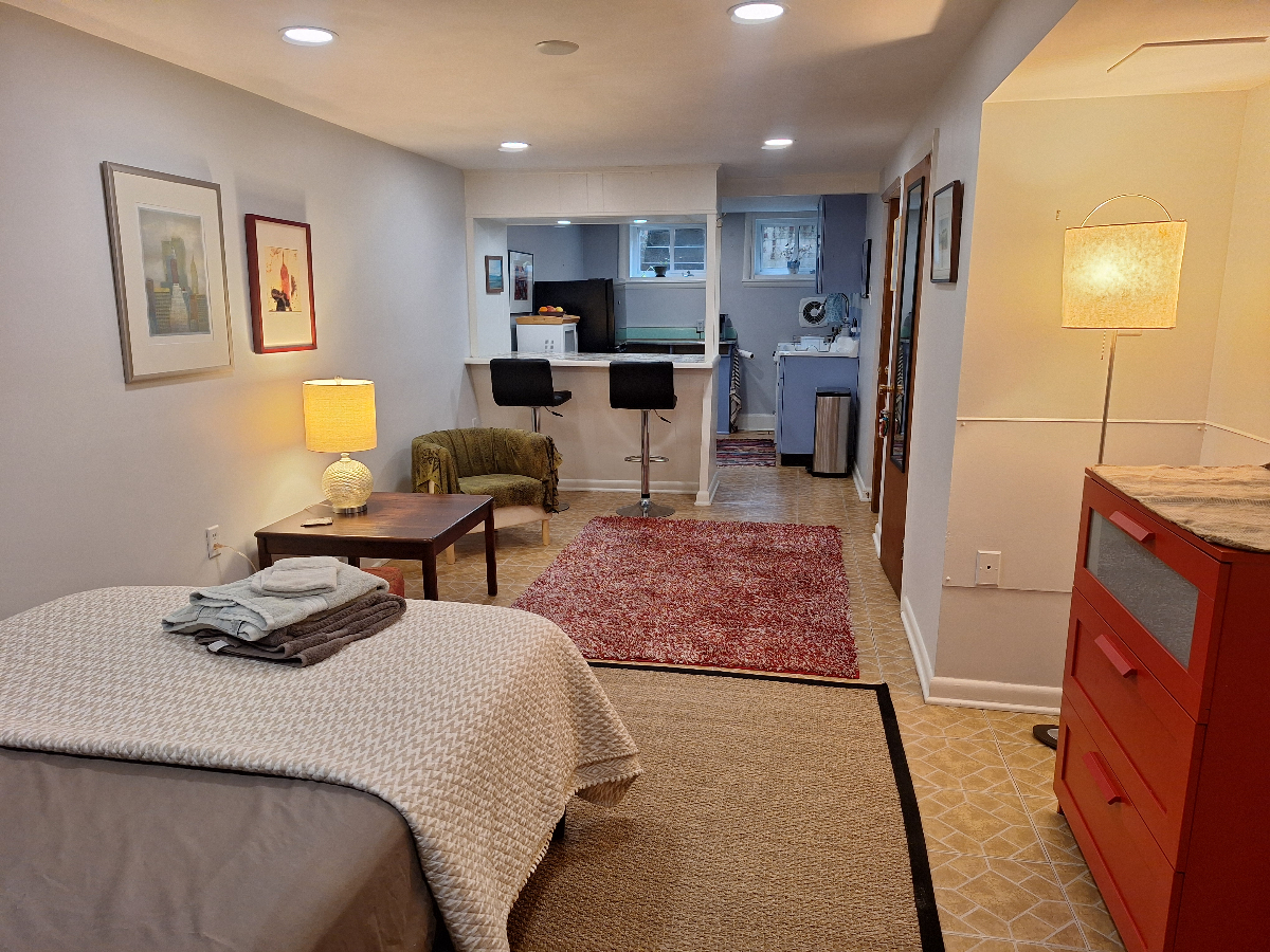 Charming Studio in Mount Pleasant w/ Rock Creek Park at Your Door - Photo 9
