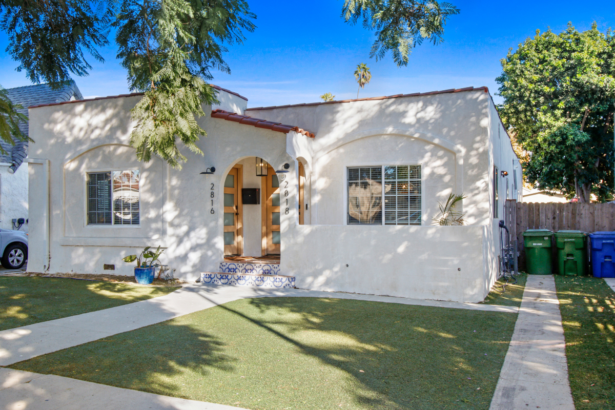 Bright 3BR Furnished Home With Outdoor Space And Quick Access To LA Hotspots - Photo 1