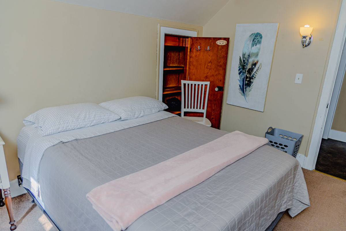 Entire Upper Apartment Watertown Ny 13601 Centrally located to everything in our small town. - Photo 10