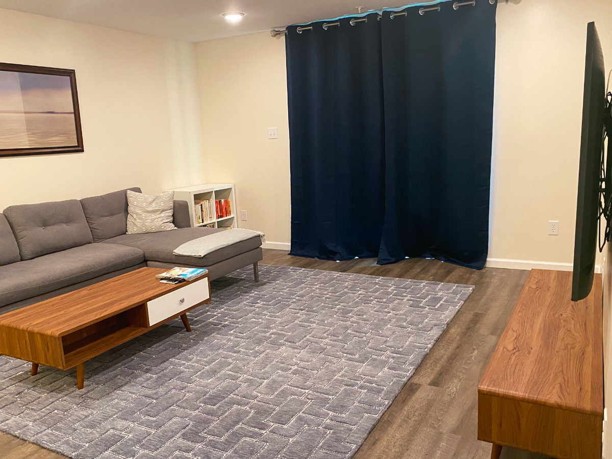 Private Lower-Level Suite - Furnished - Photo 8