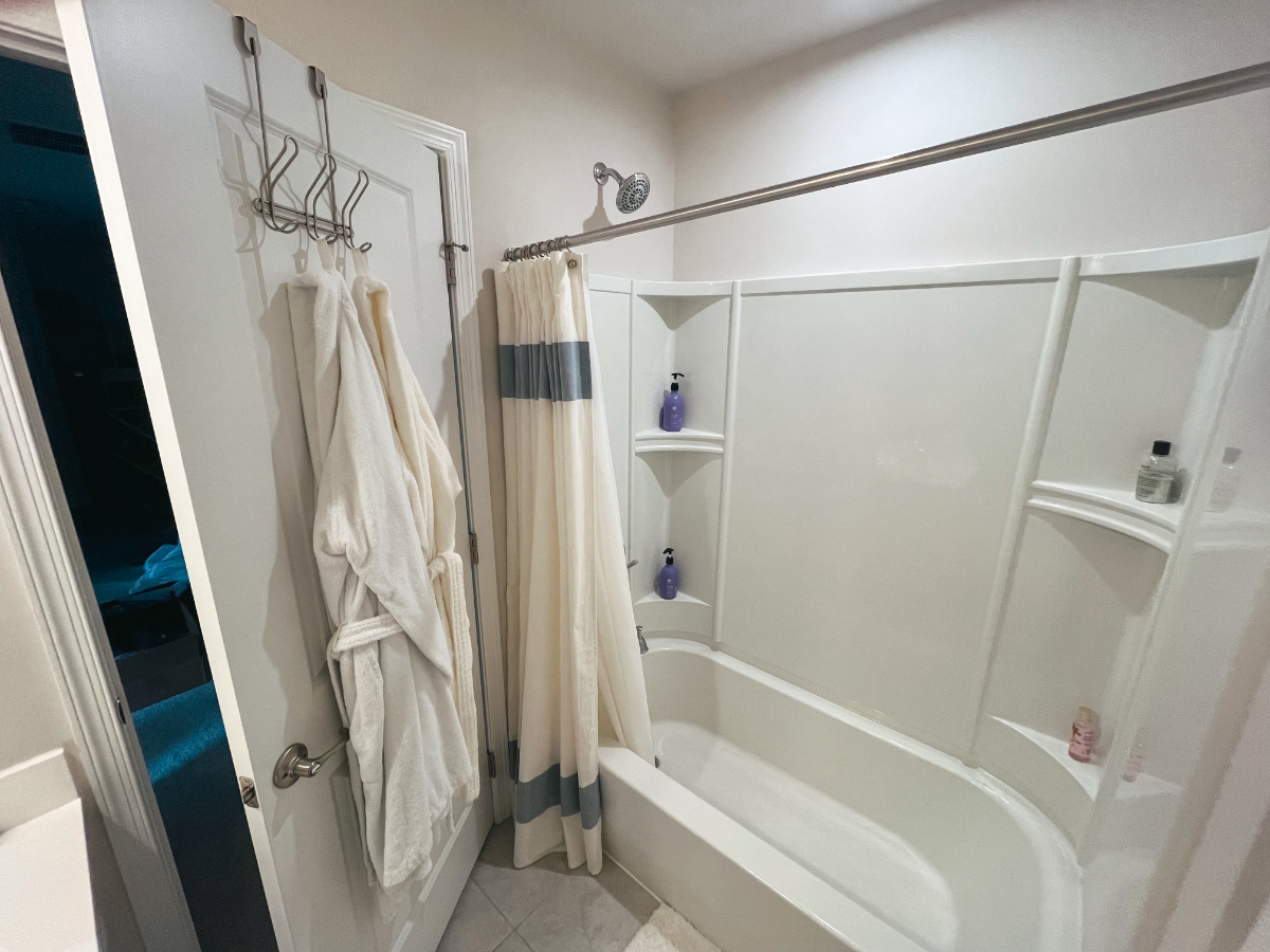Private Lower-Level Suite - Furnished - Photo 3
