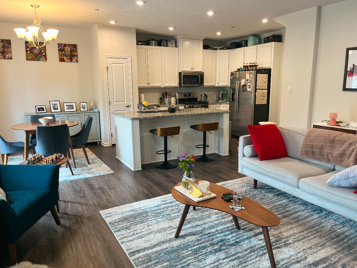 Private Lower-Level Suite - Furnished - Photo 5