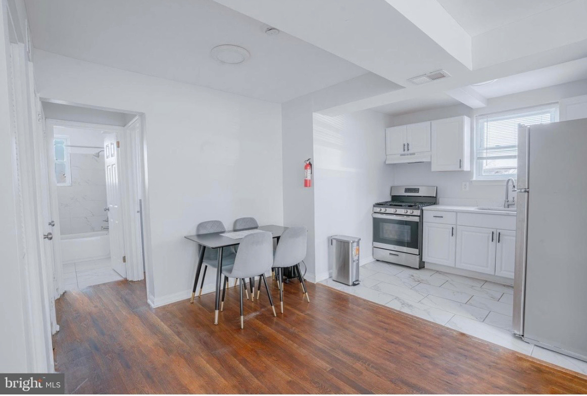 Recently renovated  & quiet in northeast DC - Photo 9