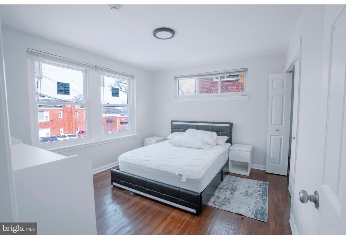 Recently renovated & quiet in northeast DC - Photo 3