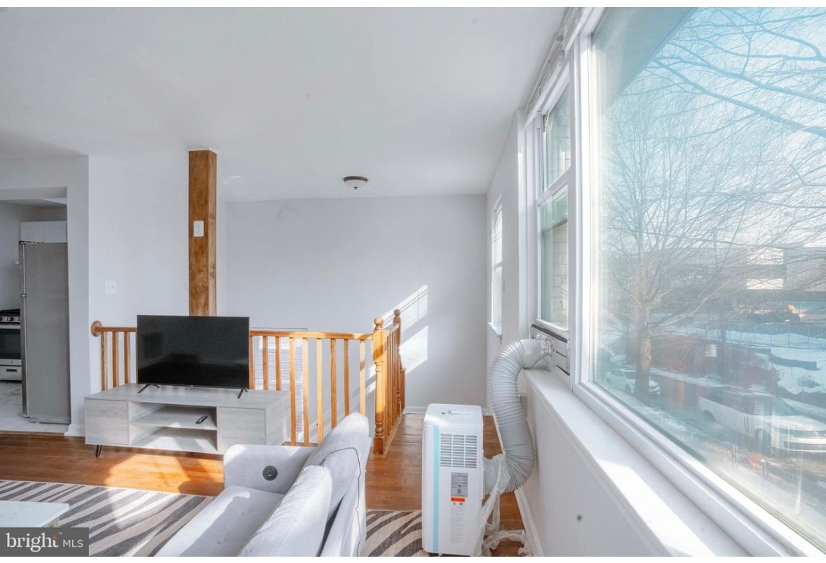 Recently renovated  & quiet in northeast DC - Photo 9