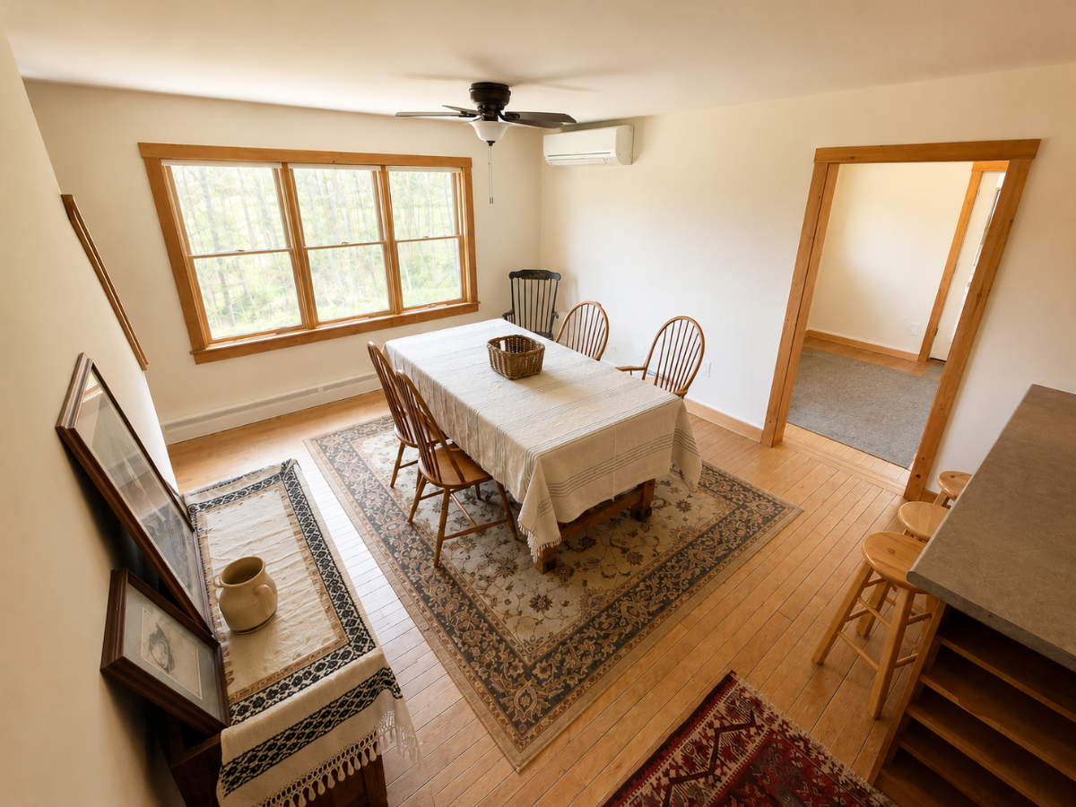 (3B1B & L2 EV Charger, Solar) Secluded furnished homestead (w/ fast reliable internet and powerwall) - Photo 1