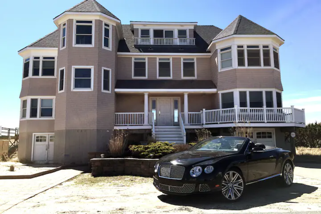 Dune Road Rental - 'Your Castle By The Sea.' 8BR Glamorous Oceanfront, 8 bath, Pool & Jacuzzi - Ask - Photo 1