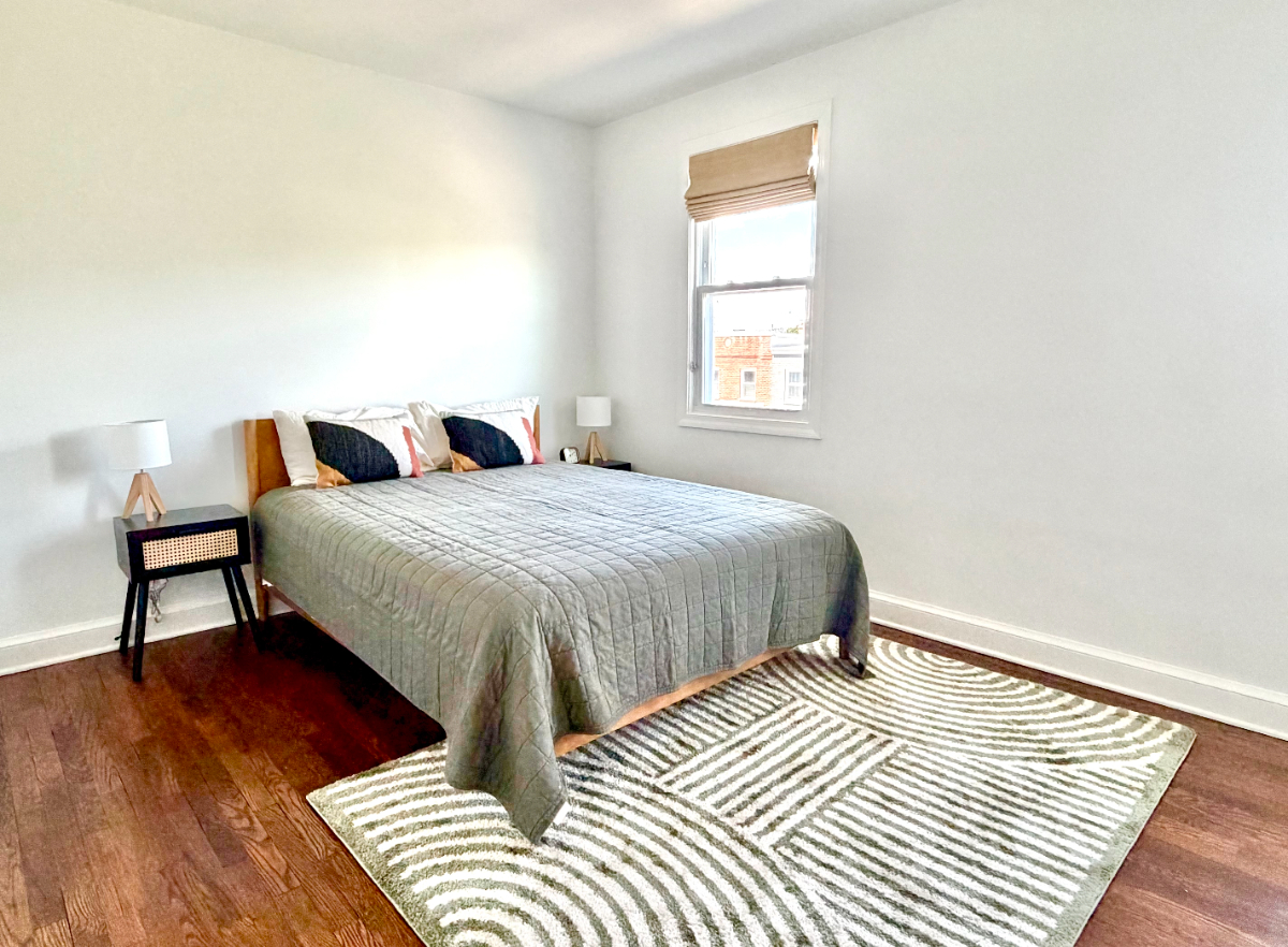 The Langston House - Stylish 3BR Rowhome with Office Near Capitol Hill, Hospitals, and H St - Photo 4