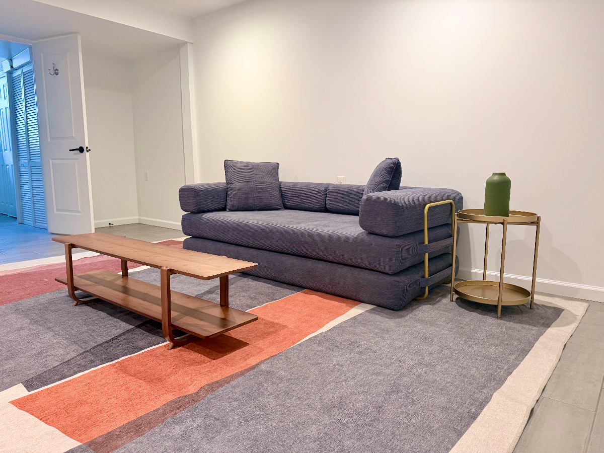 The Langston House - Stylish 3BR Rowhome with Office Near Capitol Hill, Hospitals, and H St - Photo 12