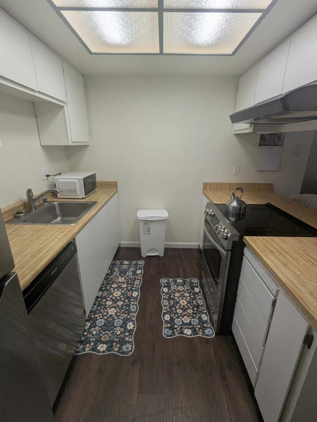 2BD/ 2BA Home Next to Beautiful Family Park - Photo 5