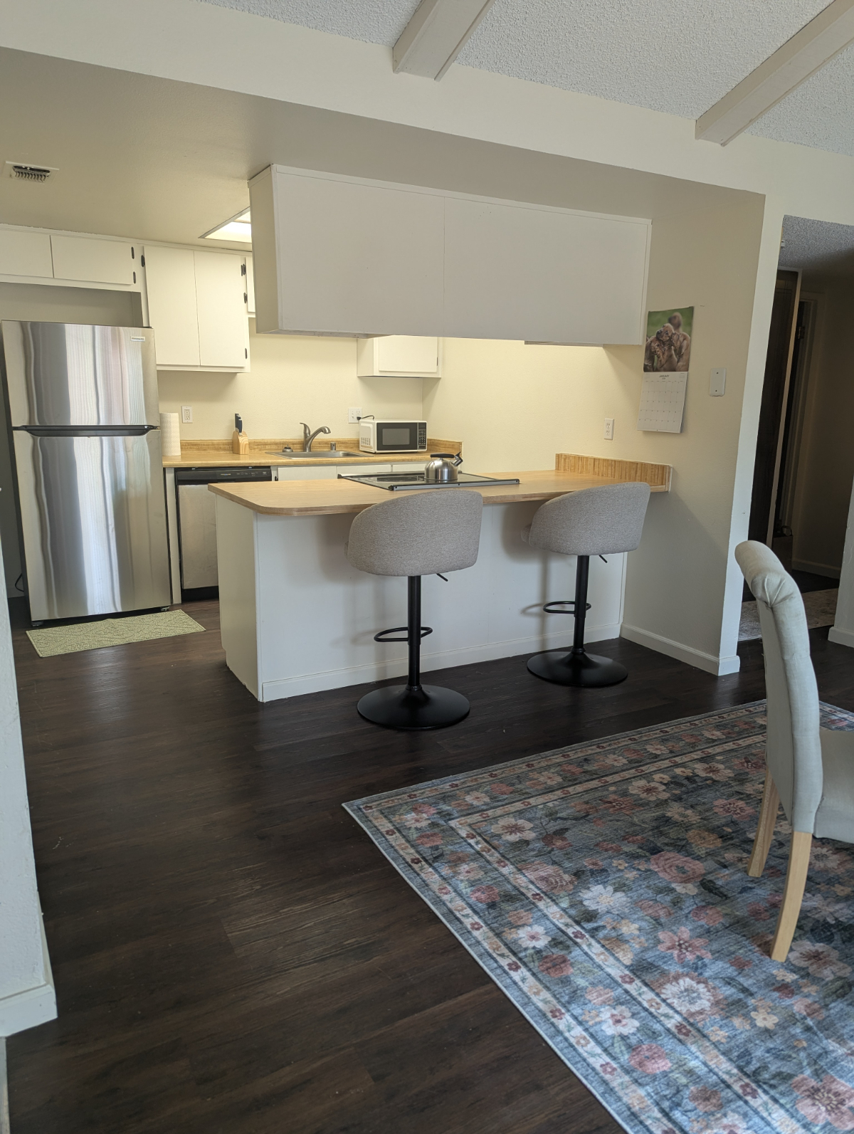 2BD/ 2BA Home Next to Beautiful Family Park - Photo 4
