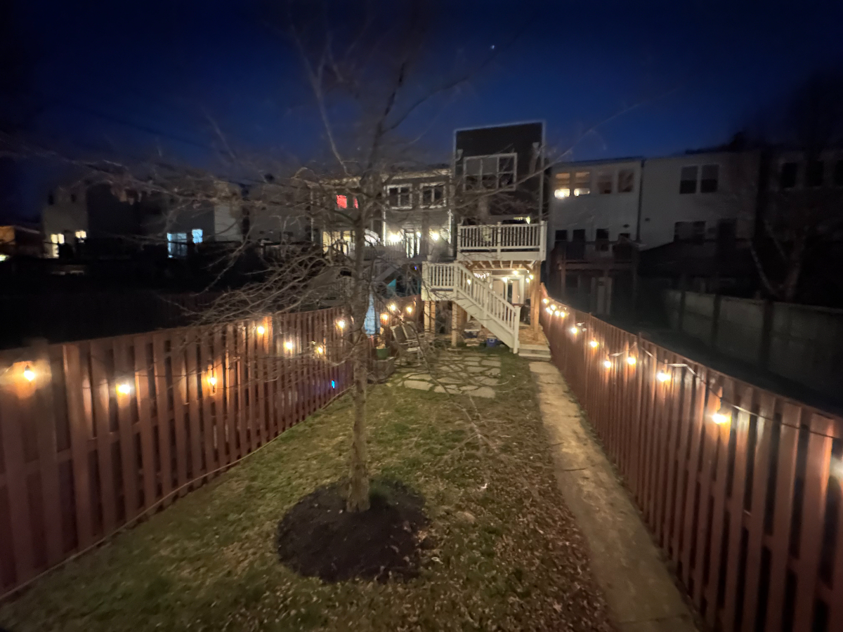 English Basement in Quiet Neighborhood with Parking - Photo 2