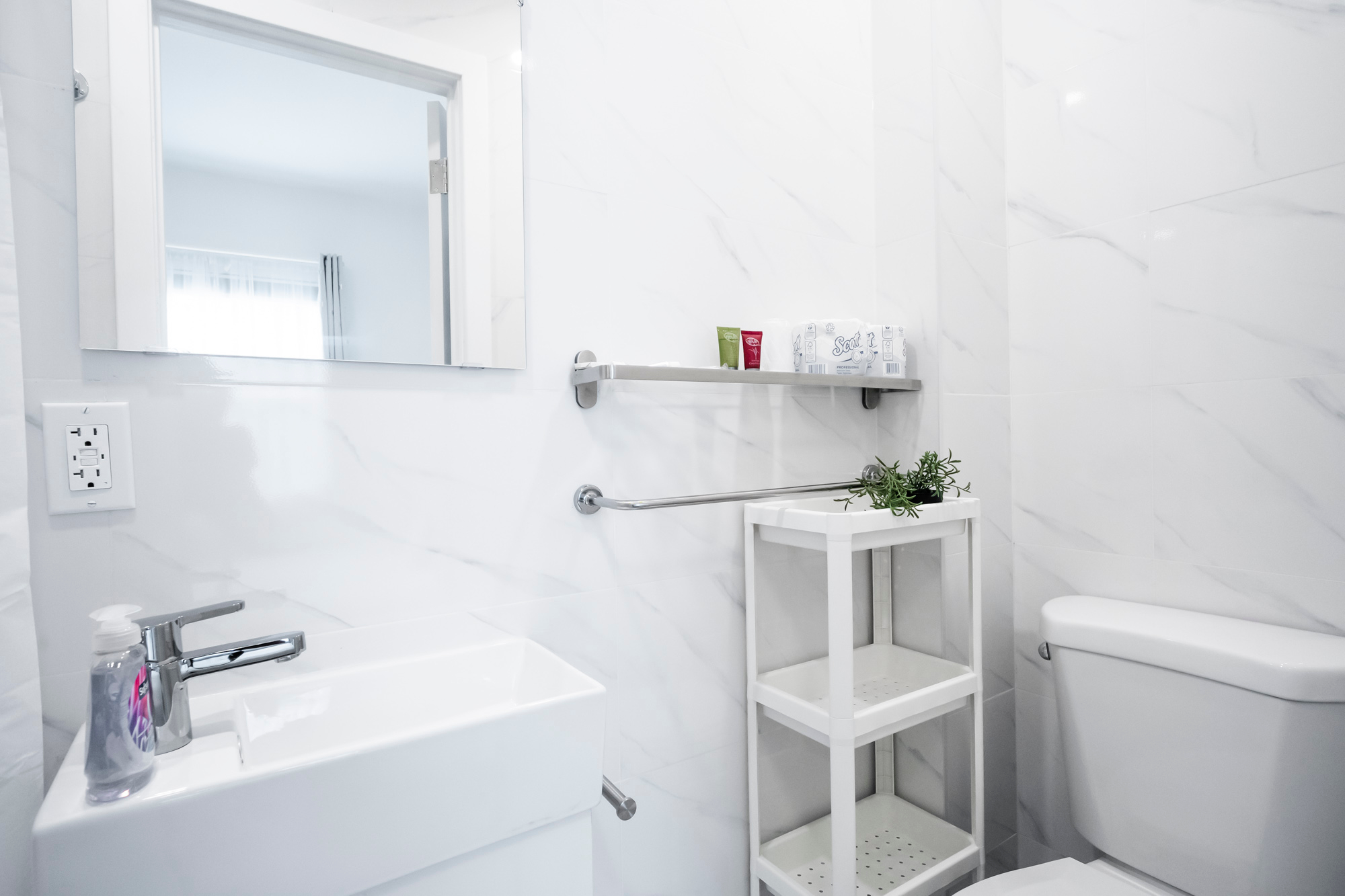 Brand New! Parking! Laundry! Beautiful Living! (B201) - Photo 2