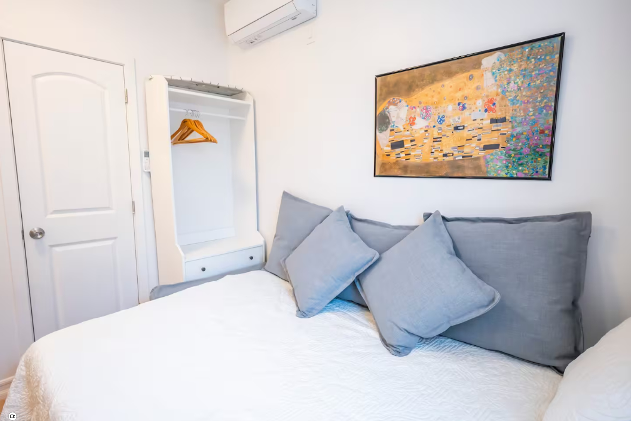 Brand New! Parking! Laundry! Beautiful Living! (B201) - Photo 8