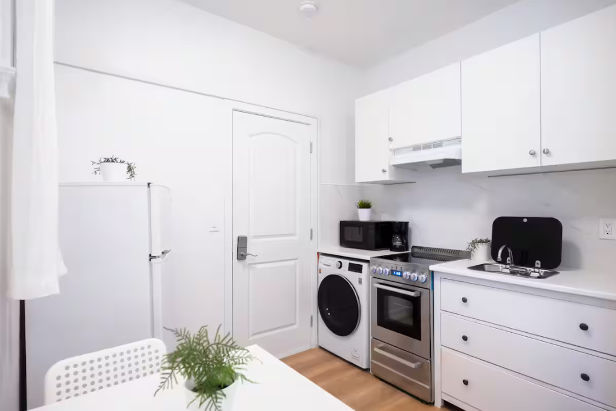 Brand New! Parking! Laundry! Beautiful Living! (B201) - Photo 6