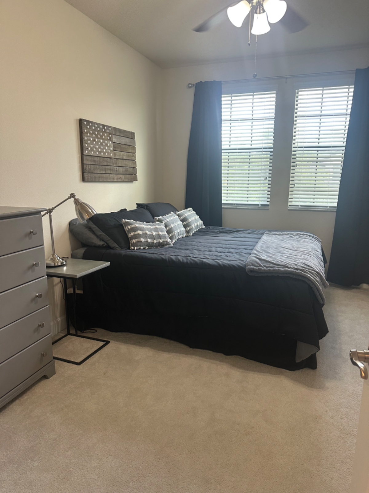 Cozy townhome with private bed and bathroom, laundry in unit, back patio with lake view. Gated com - Photo 3
