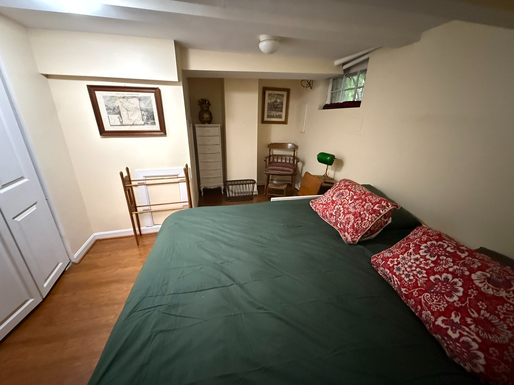 English Basement for Rent with parking in Georgetown/Burleith - Photo 7