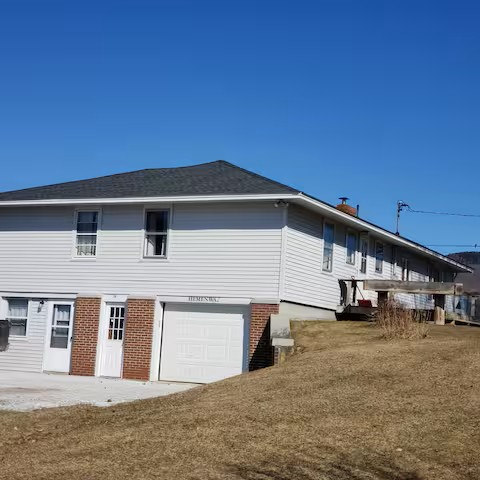 Charlies Place - Photo 2