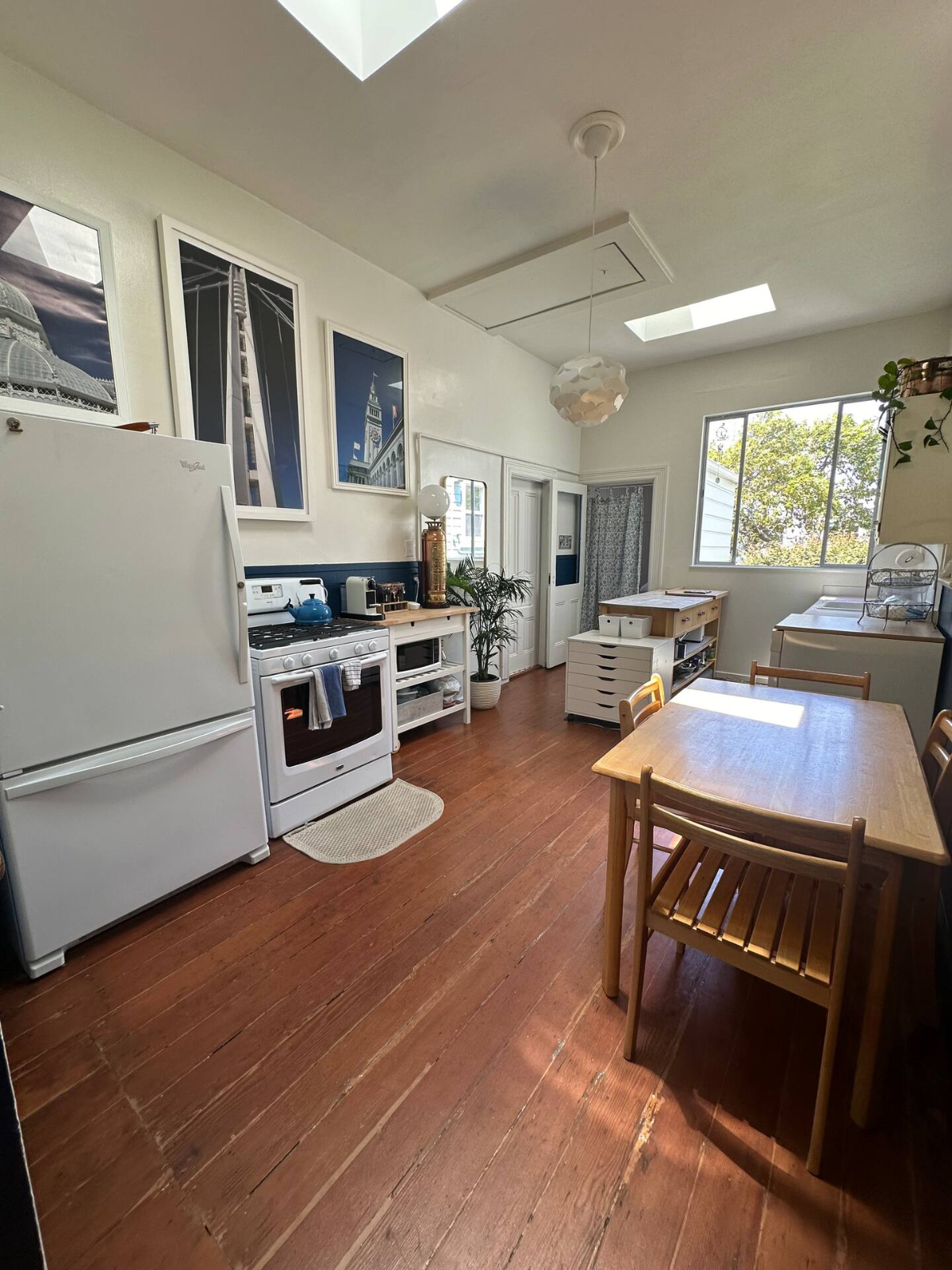 Sunny & Quiet: 3BR 2BA Victorian w/Office & Parking (Duboce Triangle) - Photo 6