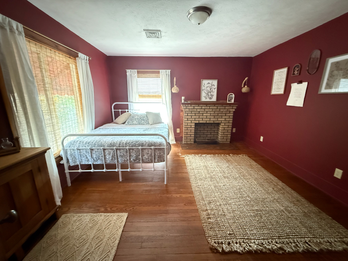 Spacious 4BR Home 1 Min to Hospital / Fully Furnished / Utilities Included / Ideal for Travel Nurses - Photo 12