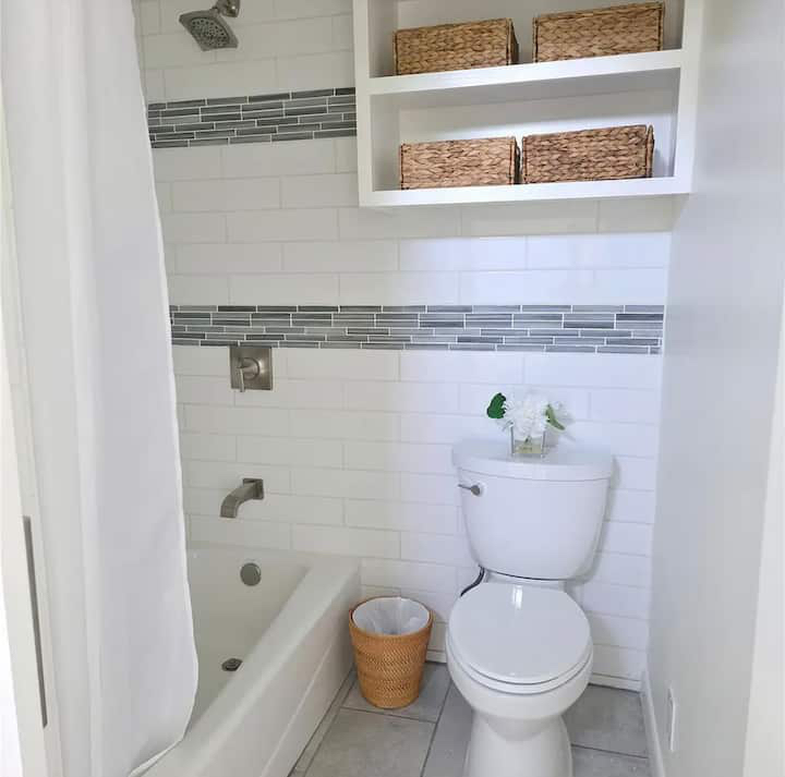 Spacious Home near Downtown - Photo 12
