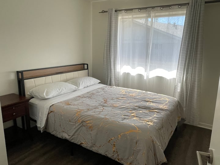Spacious Home near Downtown - Photo 9