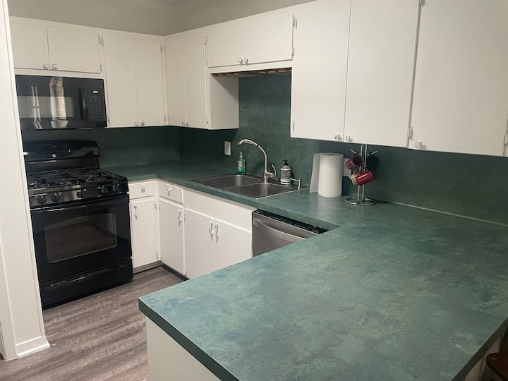 Spacious Home near Downtown - Photo 5