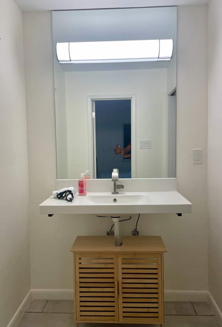 Spacious Home near Downtown - Photo 11