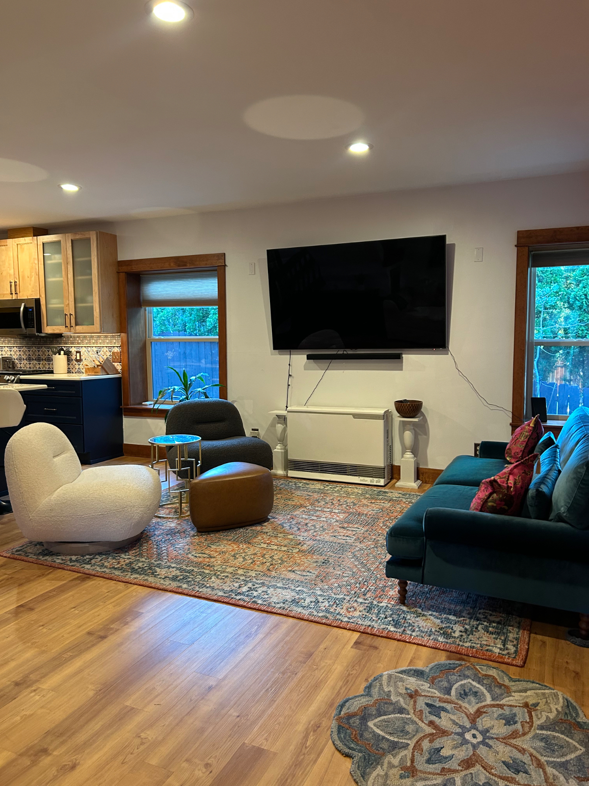 Beautiful Westside Home - Photo 6
