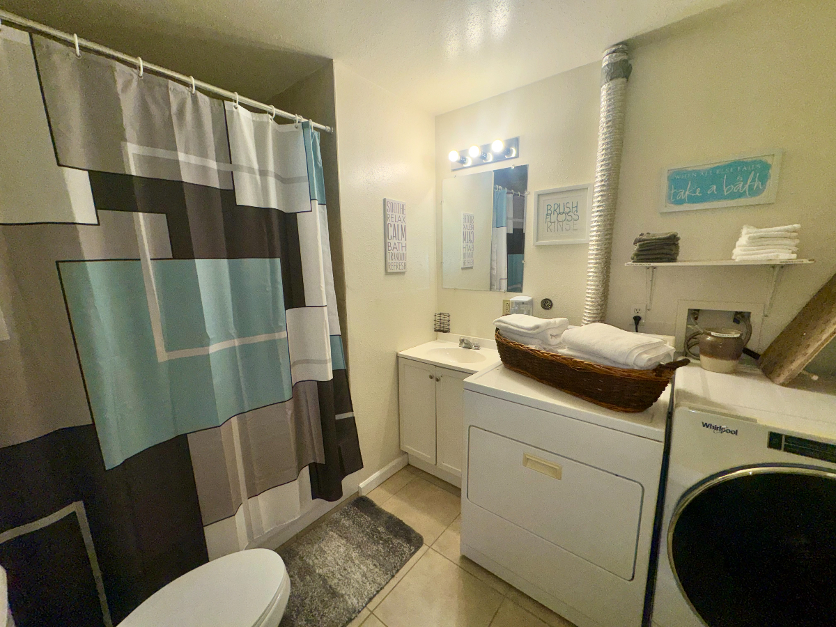 Peaceful 2BR with Backyard & Easy Access -UNIT B - Photo 11