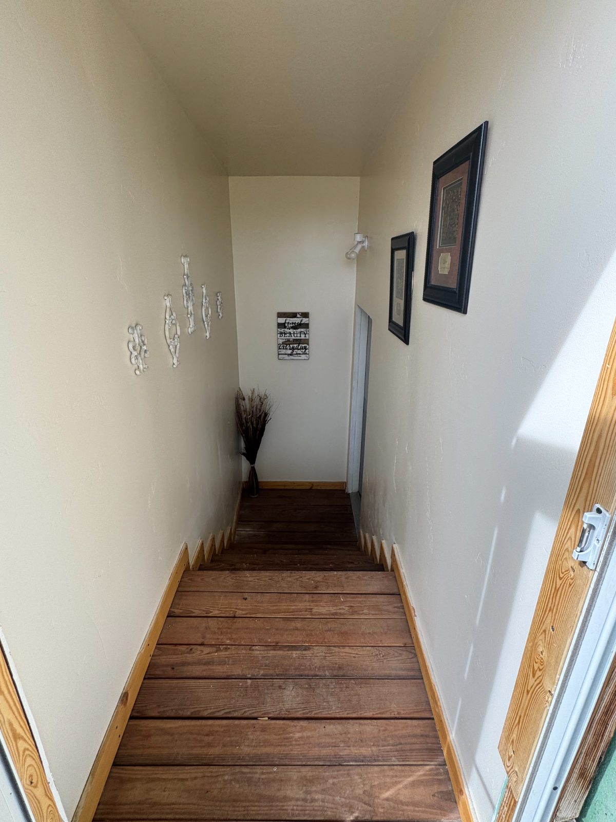 Peaceful 2BR with Backyard & Easy Access -UNIT B - Photo 3
