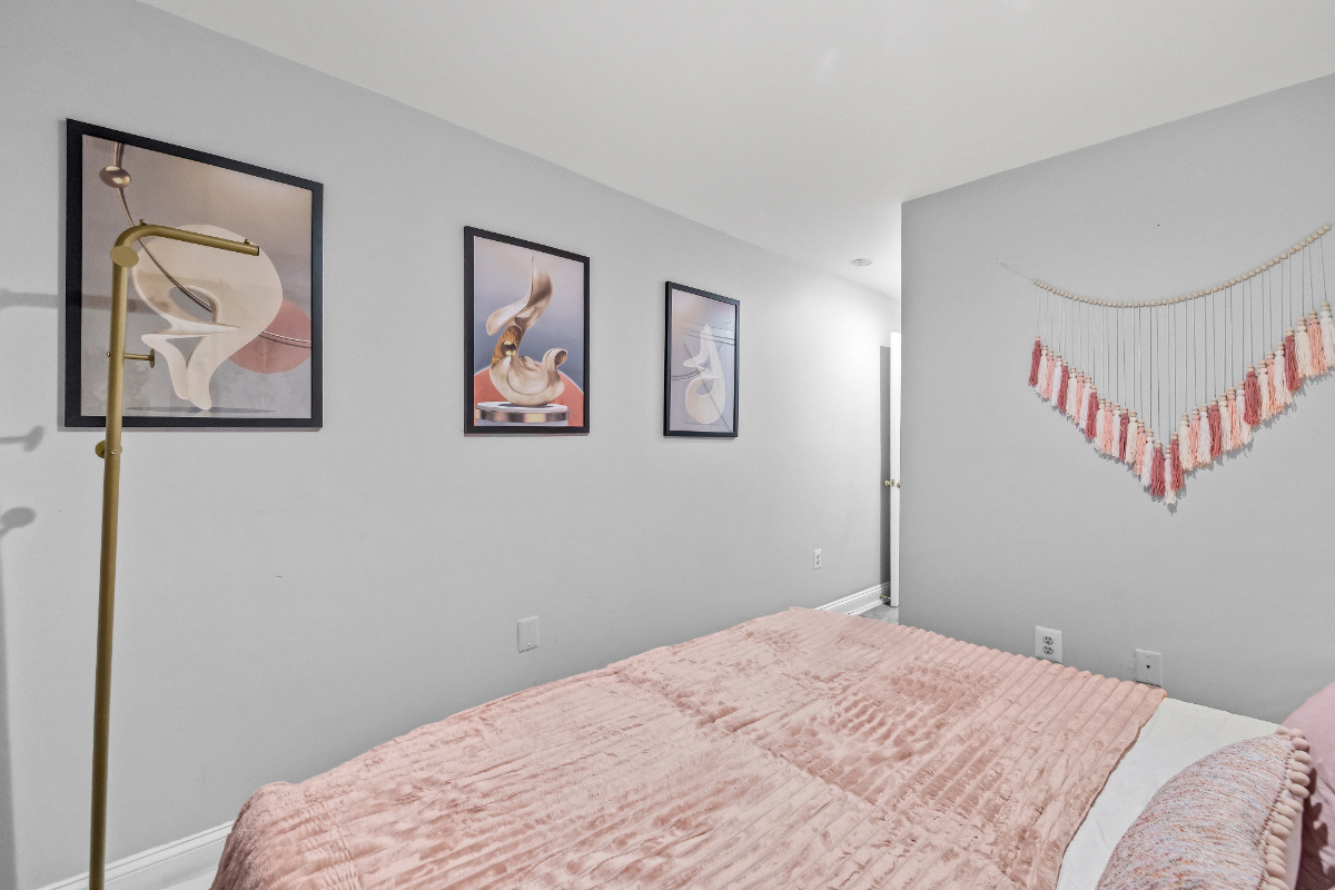 Stylish 1BR with King Bed plus Murphy Bed - Photo 12