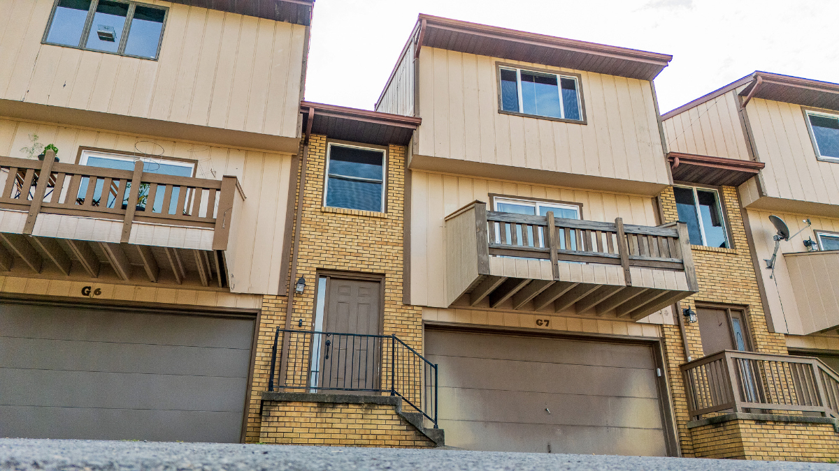 Fully Furnished 3BR Townhouse Near WVU & Hospitals - Photo 3