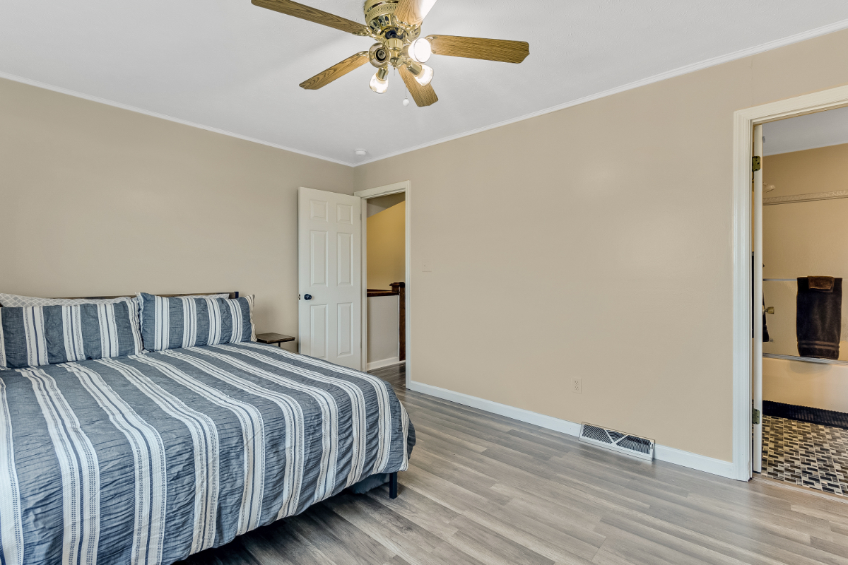 Fully Furnished 3BR Townhouse Near WVU & Hospitals - Photo 10